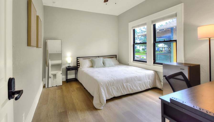 PadSplit's room
