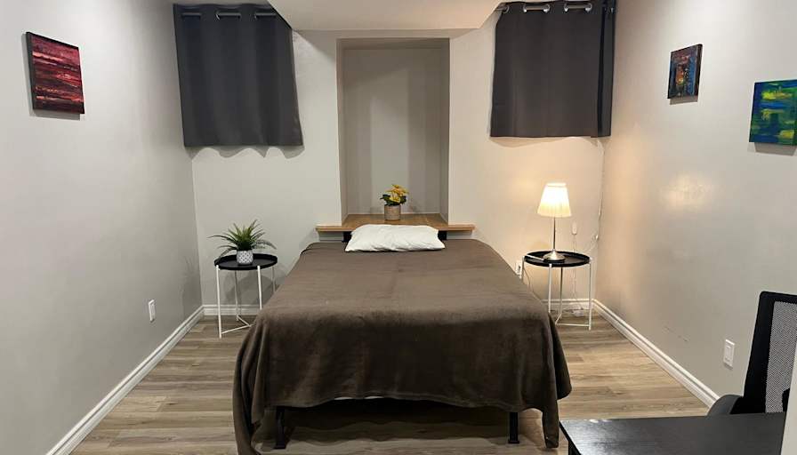 Vic's room