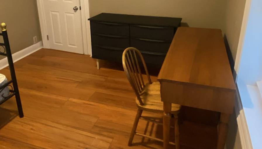 Andrea's room