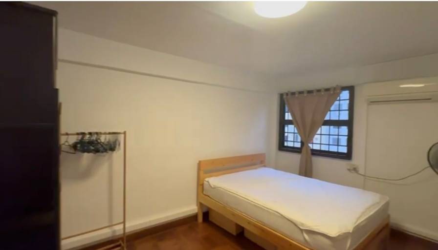 Max's room