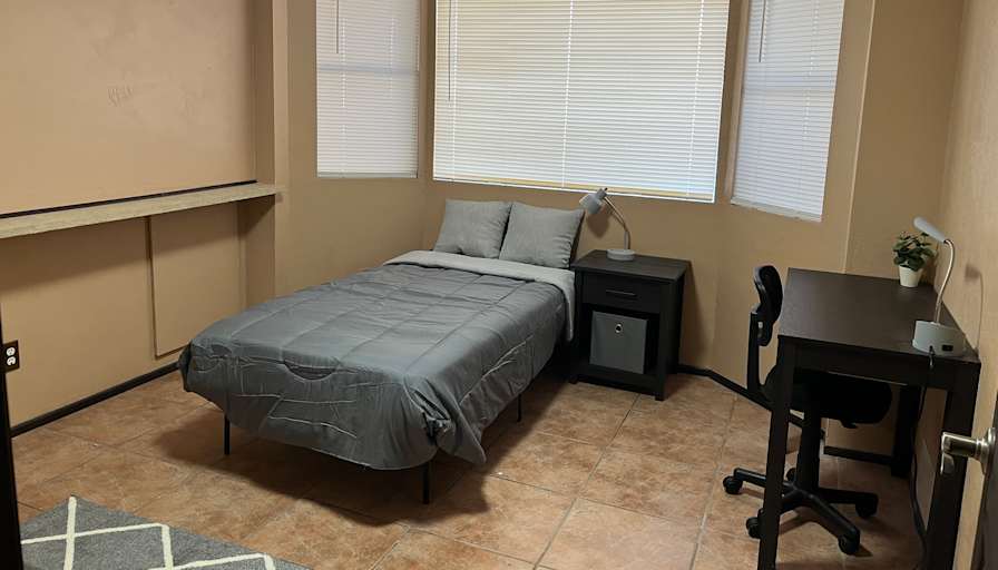 Robert Martinez's room