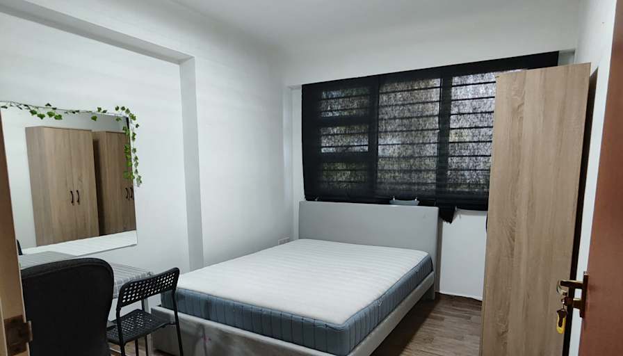 Tan's room