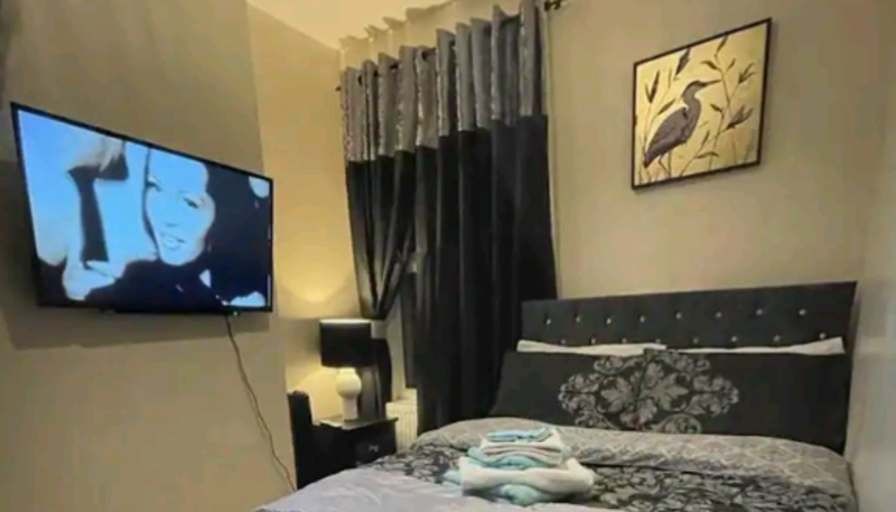 Nosa's room