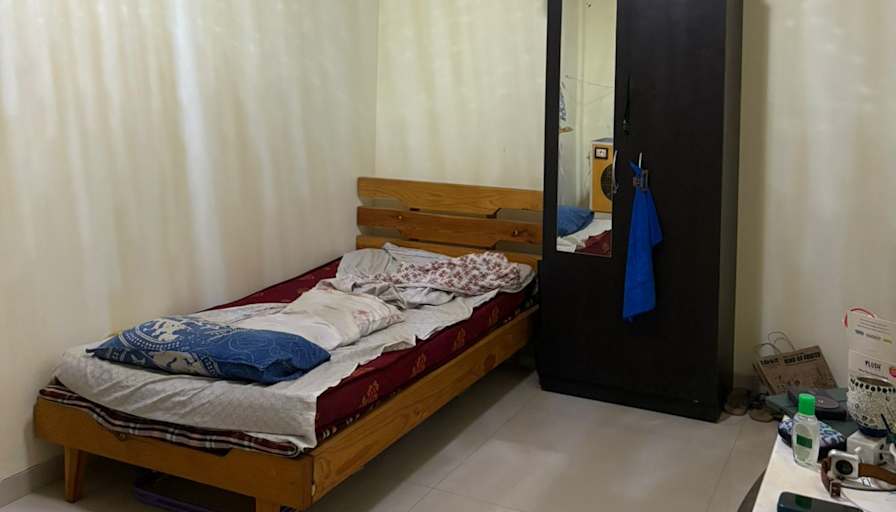 Baks's room