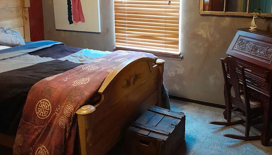 Steve's room