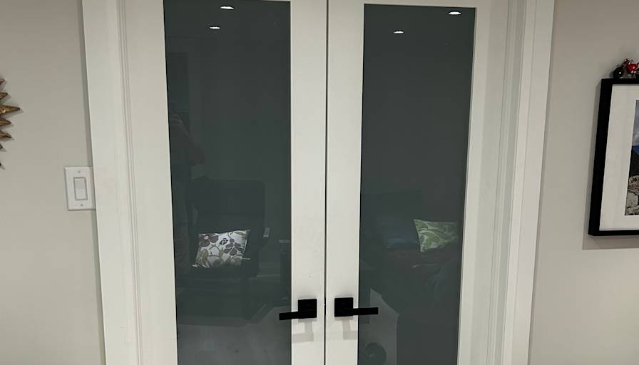 Thomas's room