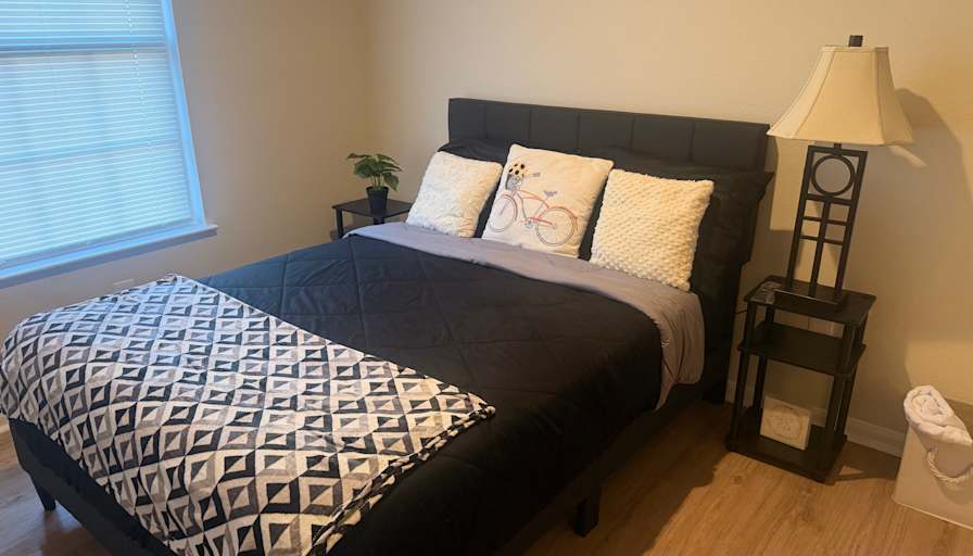 Simmie's room