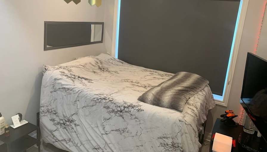 Maxwell's room