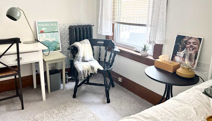 Jennie's room