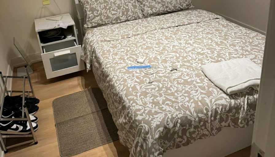 Moise's room