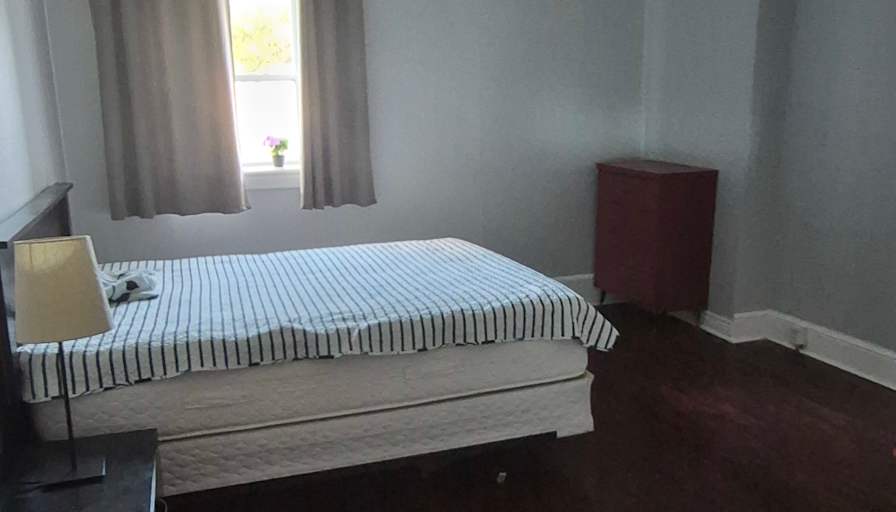Kelly's room