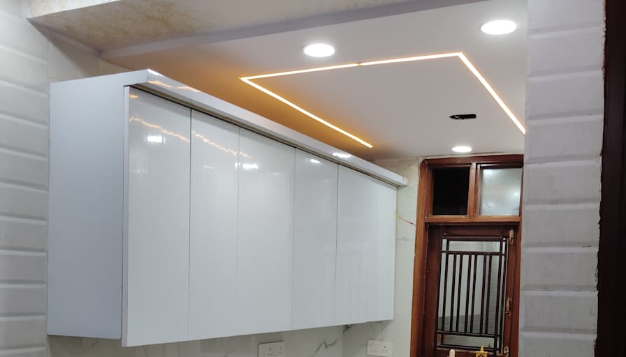 PRIYESH PANDEY's room