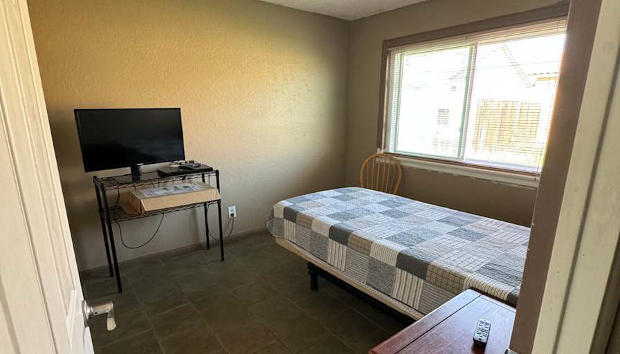 Jose's room