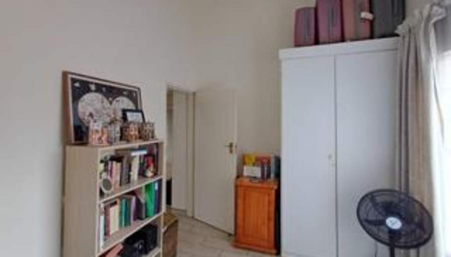 Graham Hodson's room