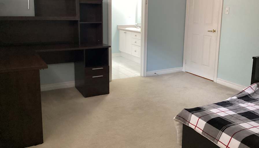 Oscar's room
