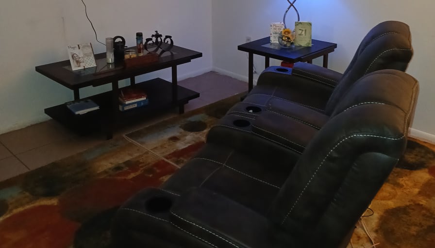 Jeanette's room