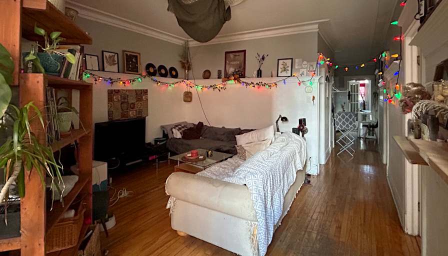 Elliot's room
