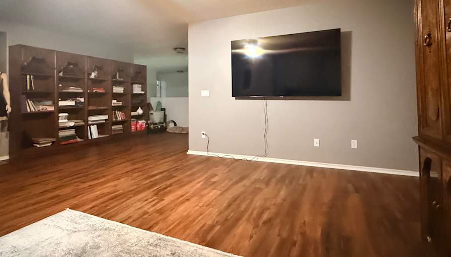 Toni's room