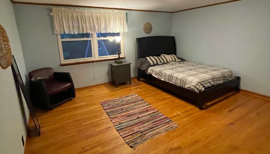 McCullough home's room