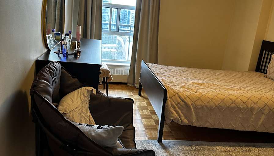 Marjan's room