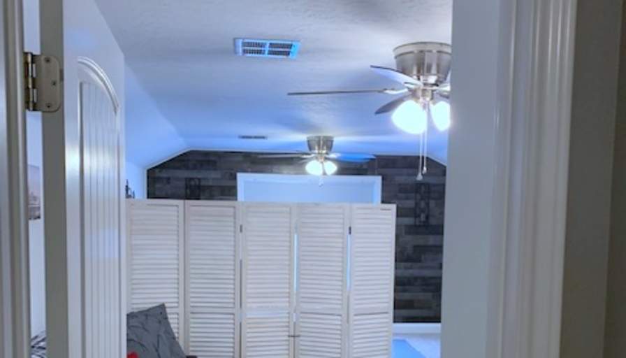 Patrick/Bobbie's room
