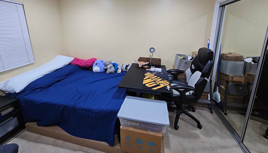 Jorge's room
