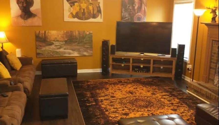 Sandy Royal's room
