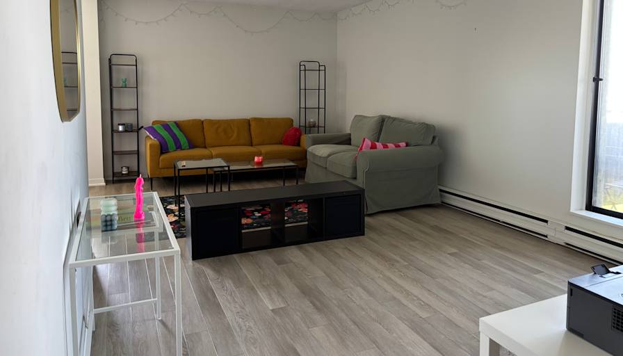 Amelie's room