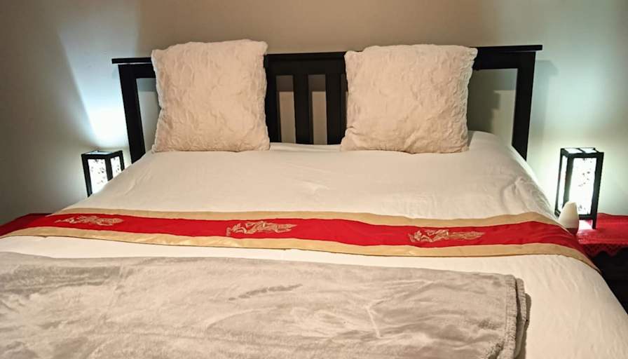 Dennis's room