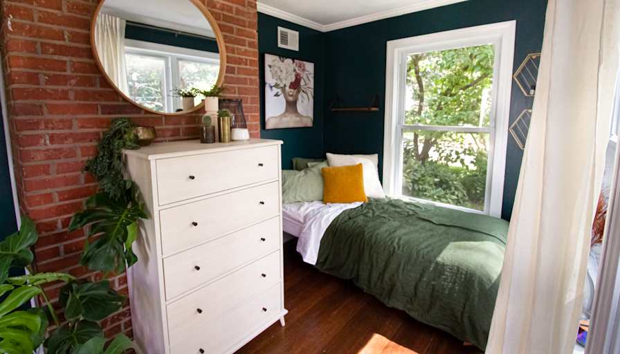 Hannah's room