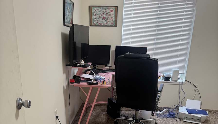 Briana Edwards's room