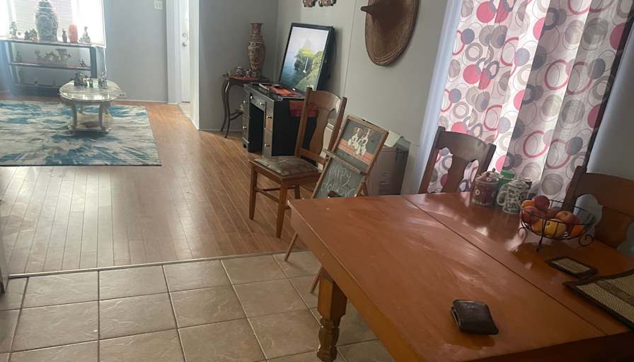 Craig Morgan's room