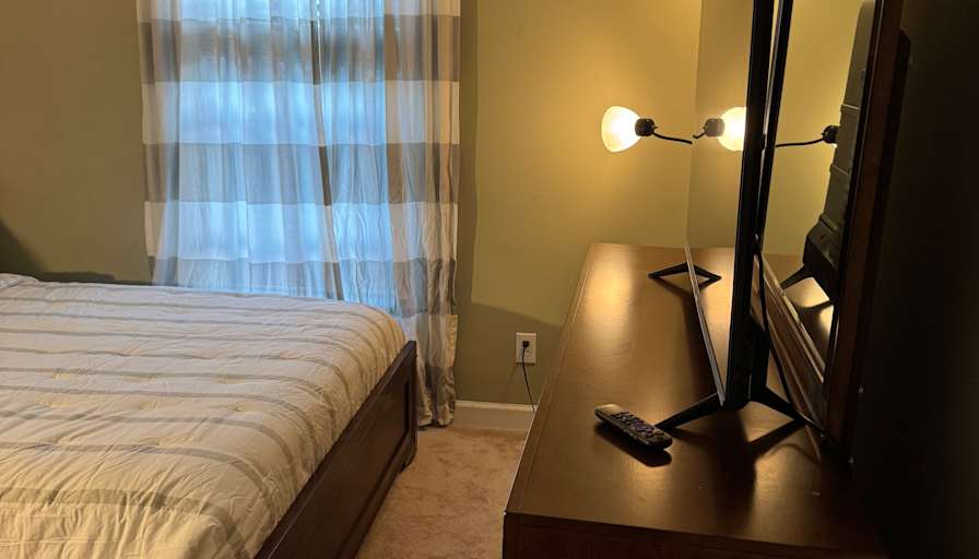 Liz's room