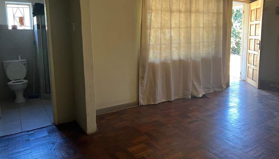 Pascha's room