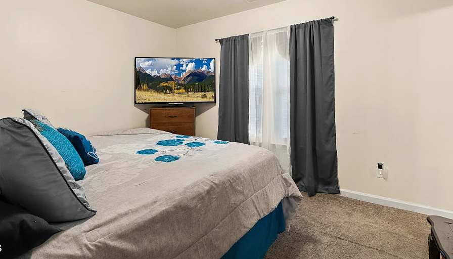 Sara's room