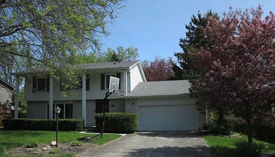 chloe forestier's room