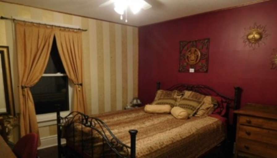Gail's room