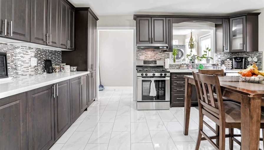 JM Properties's room