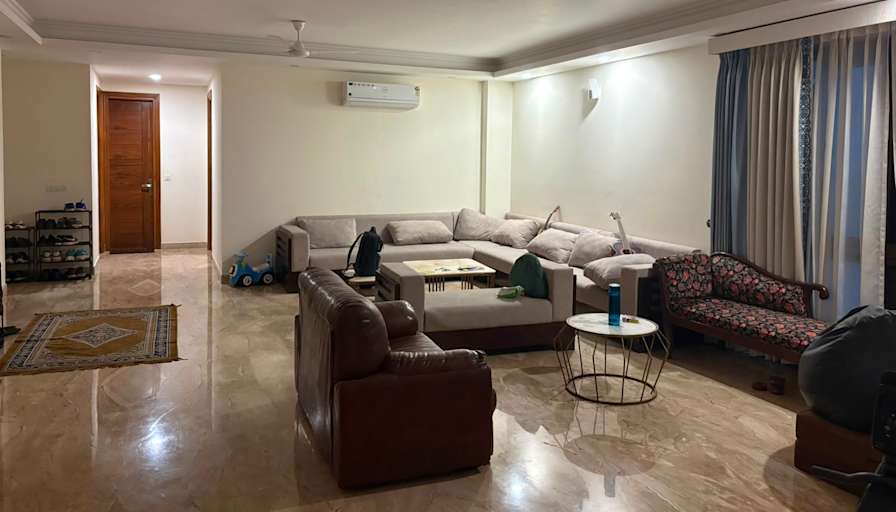 Manoj Kumar reddy Dinne's room