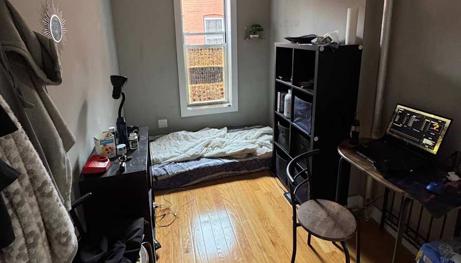 Jose Antonio's room