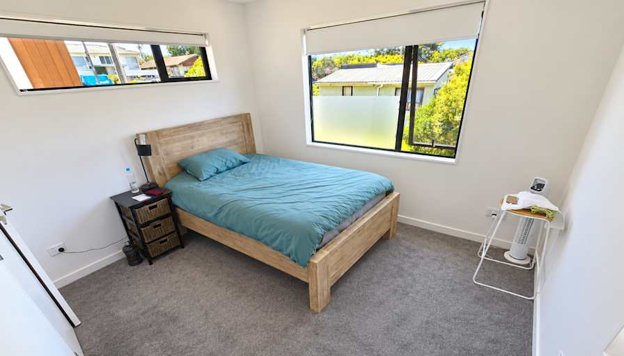 Serge's room