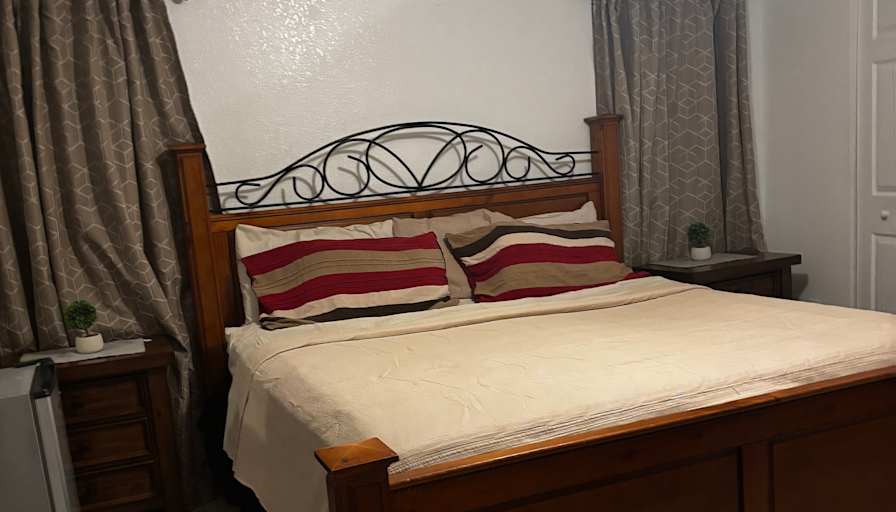 ROVET SENIOR's room