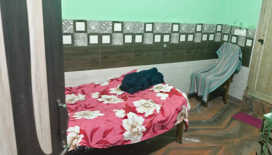 sundaram upadhyay's room