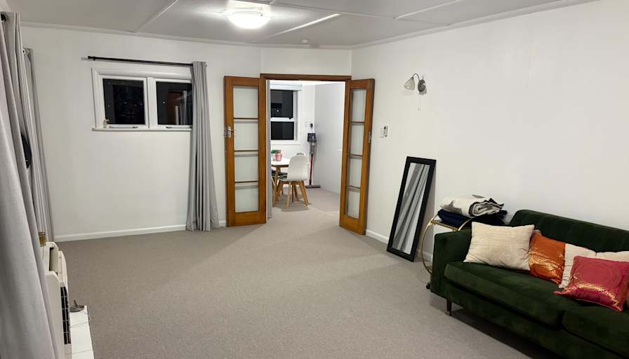 Tom's room