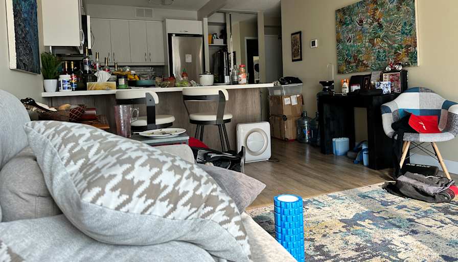 Jusep's room