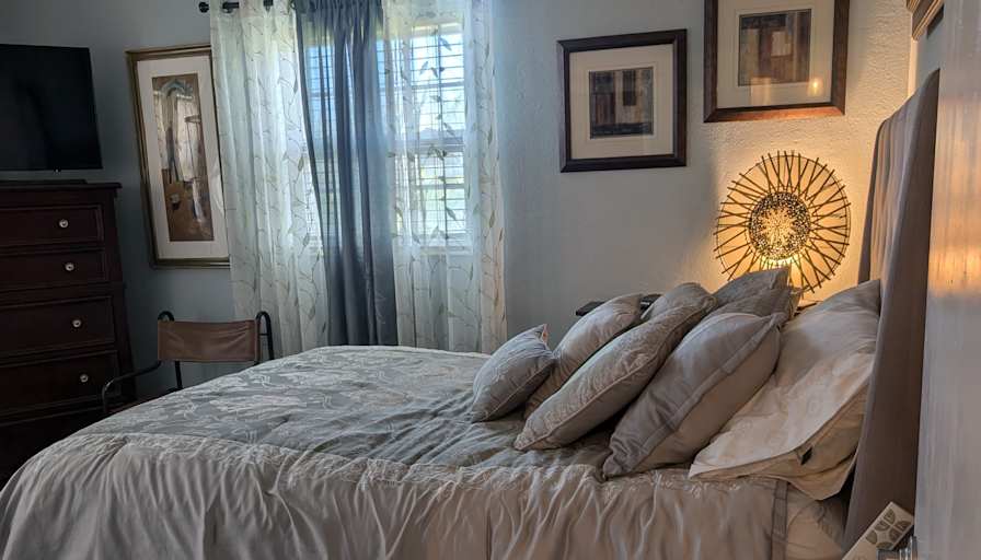 Kenneth's room