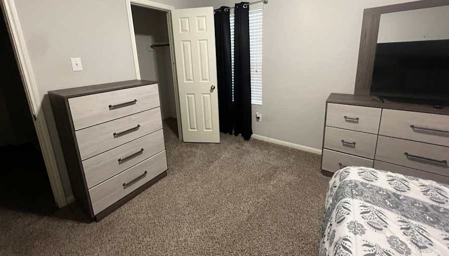 Litzy's room