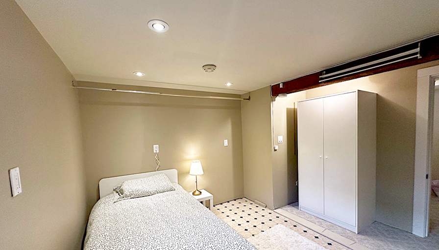 Shirin's room