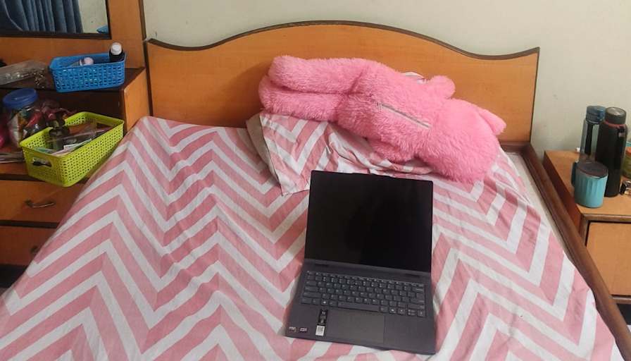 NIYASHA AGARWAL's room