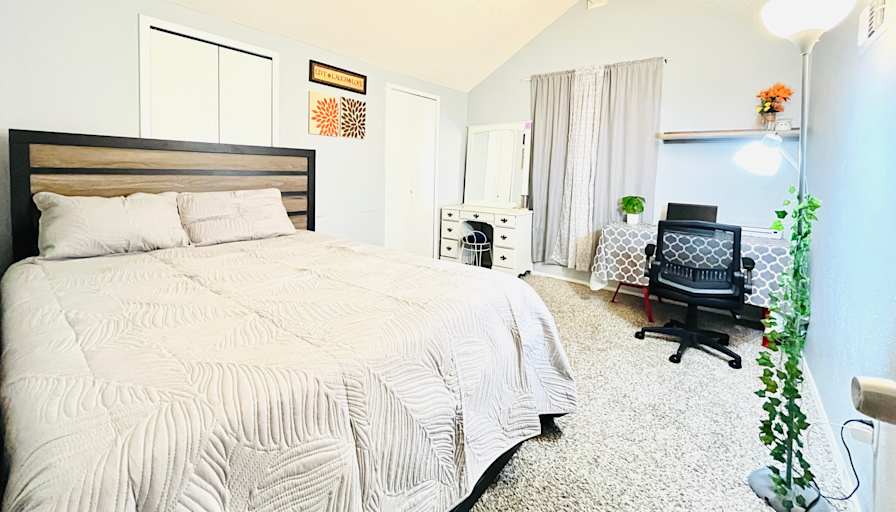 Vivian's room